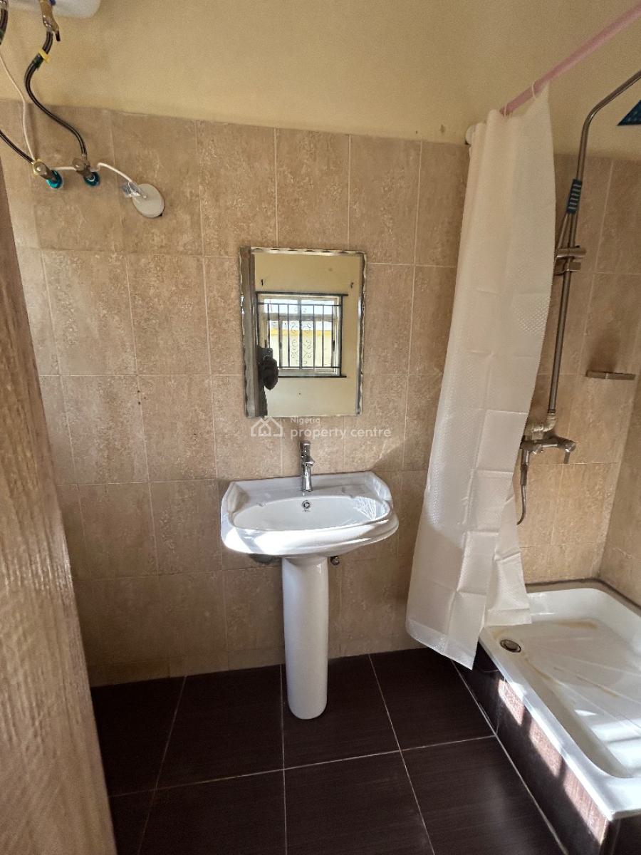 Well Maintained and Spacious 3bedroom Apartment in a Secure Estate, Ikota, Lekki, Lagos, Flat / Apartment for Rent