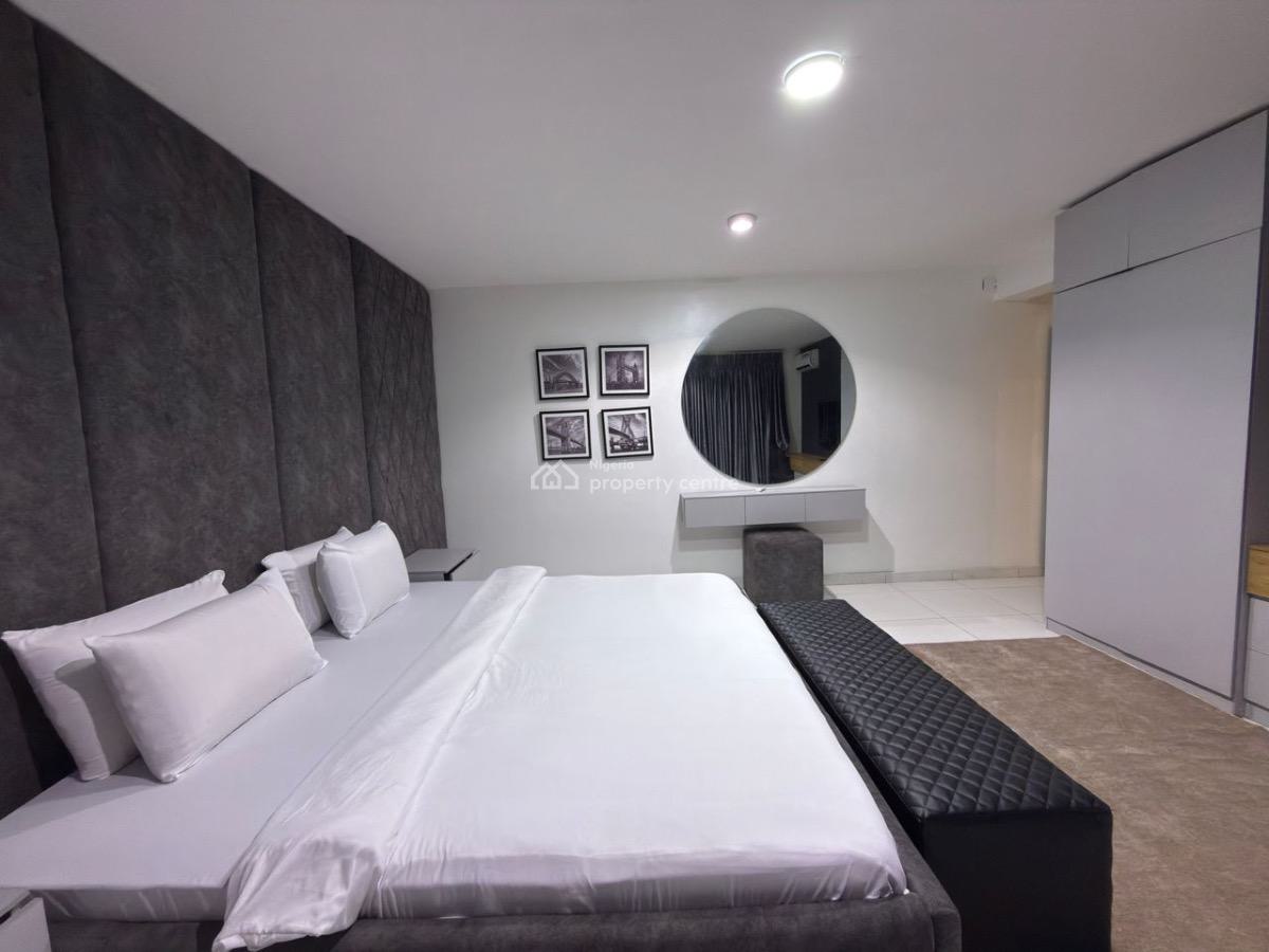 Beautifully Furnished 3 Bedroom Apartments with Ps5 and Snooker Board, 1 Femi Falana St, Ikate Elegushi, Lekki, Lagos, Flat / Apartment Short Let