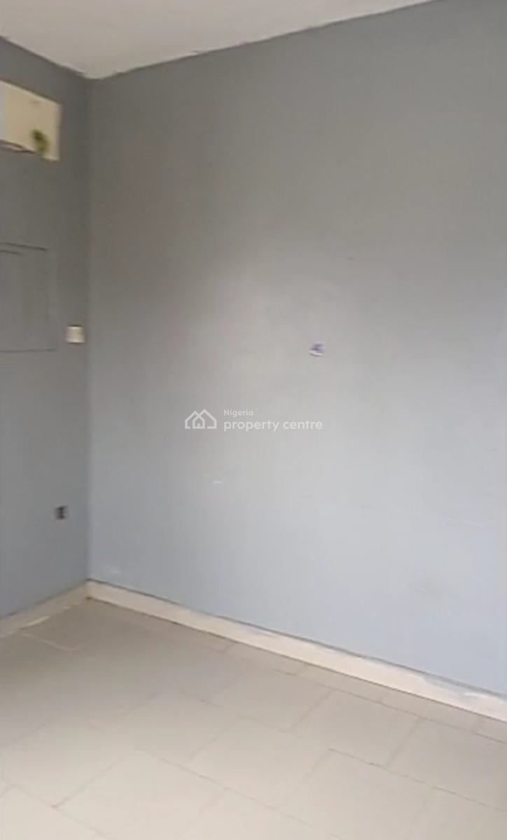 Spacious Master Bedroom in a Shared Apartment { Video}, Divine Homes Back Gate @ Thomas Estate, Ajah, Lagos, Self Contain (single Rooms) for Rent