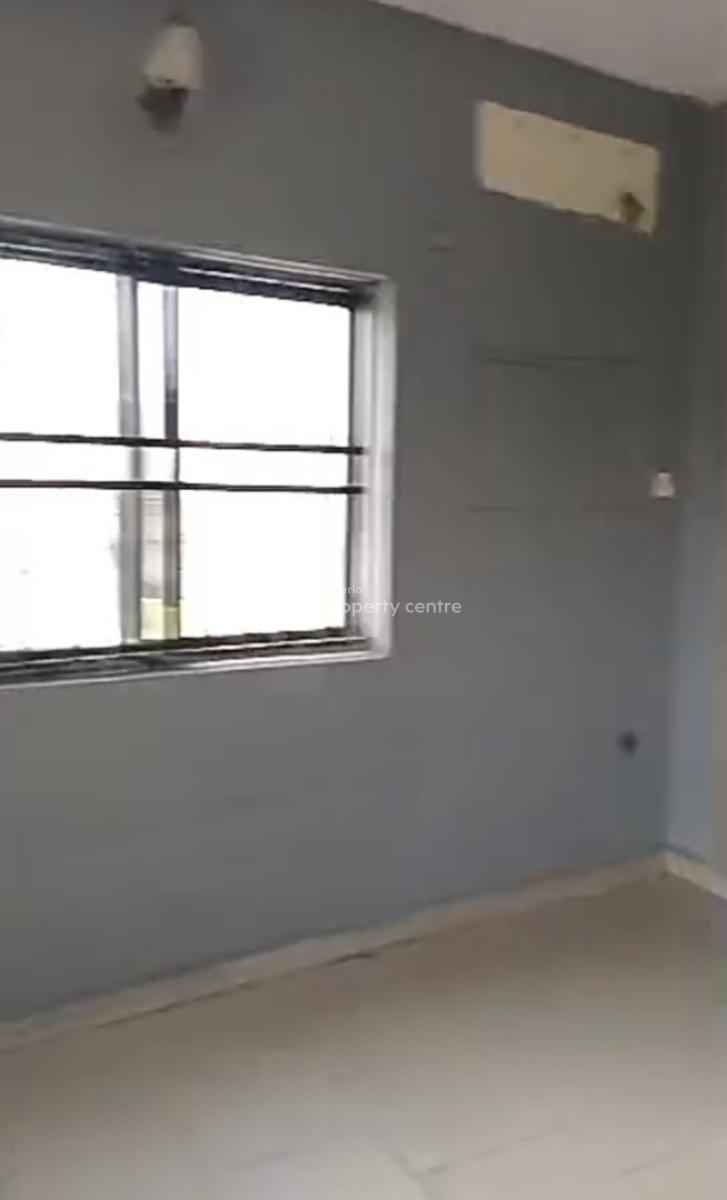 Spacious Master Bedroom in a Shared Apartment { Video}, Divine Homes Back Gate @ Thomas Estate, Ajah, Lagos, Self Contain (single Rooms) for Rent