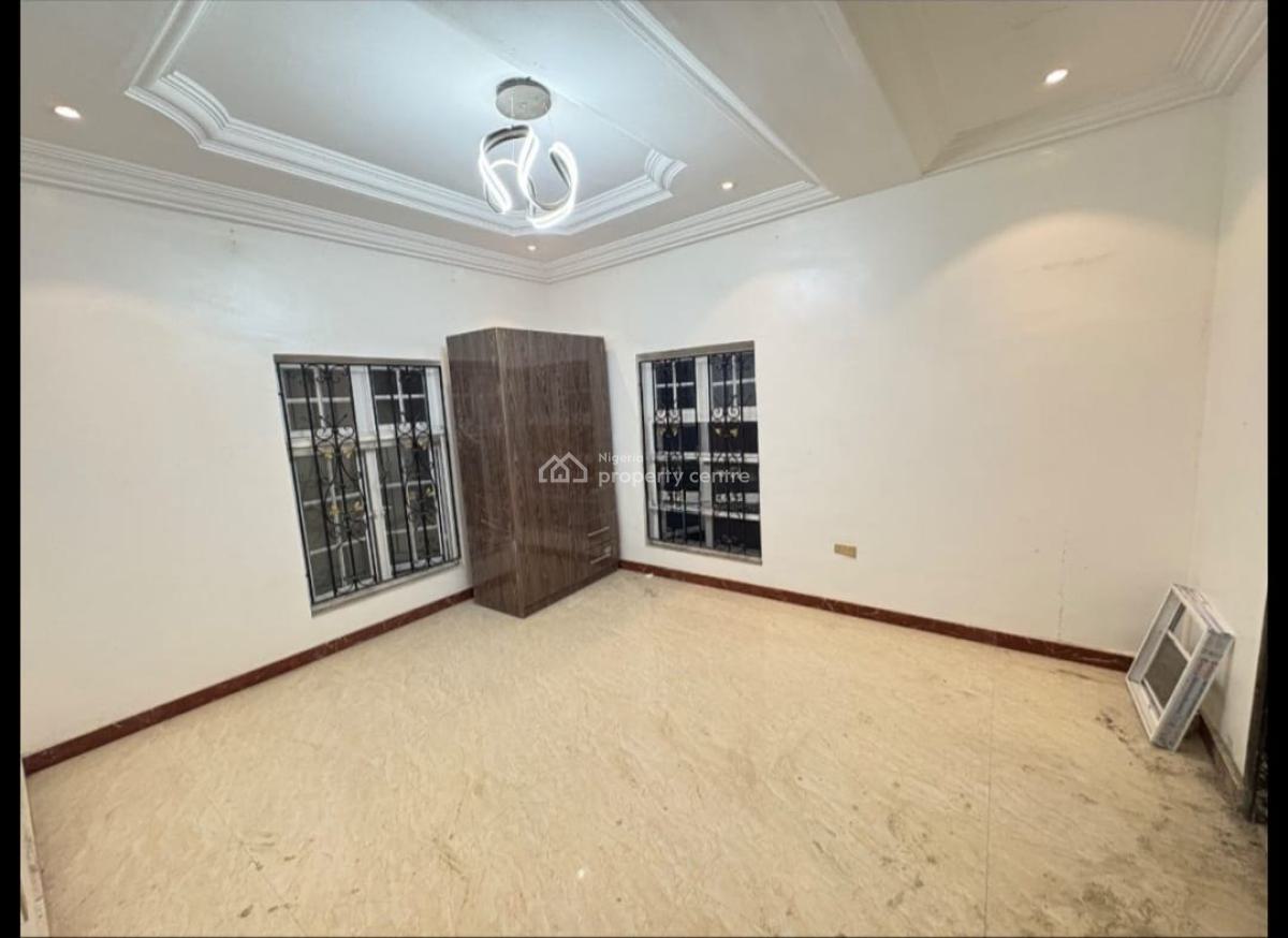 Newly Renovated 4 Units of 3 Bedroom Flats, Lekki Phase 1, Lekki, Lagos, Flat / Apartment for Rent