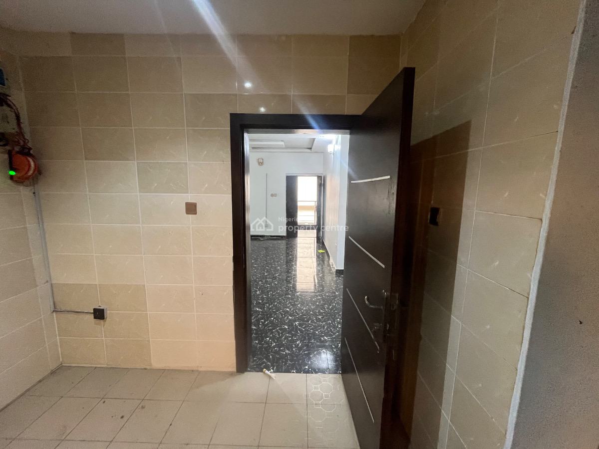 2bedroom Apartment, Gra Phase 1, Magodo, Lagos, Flat / Apartment for Rent