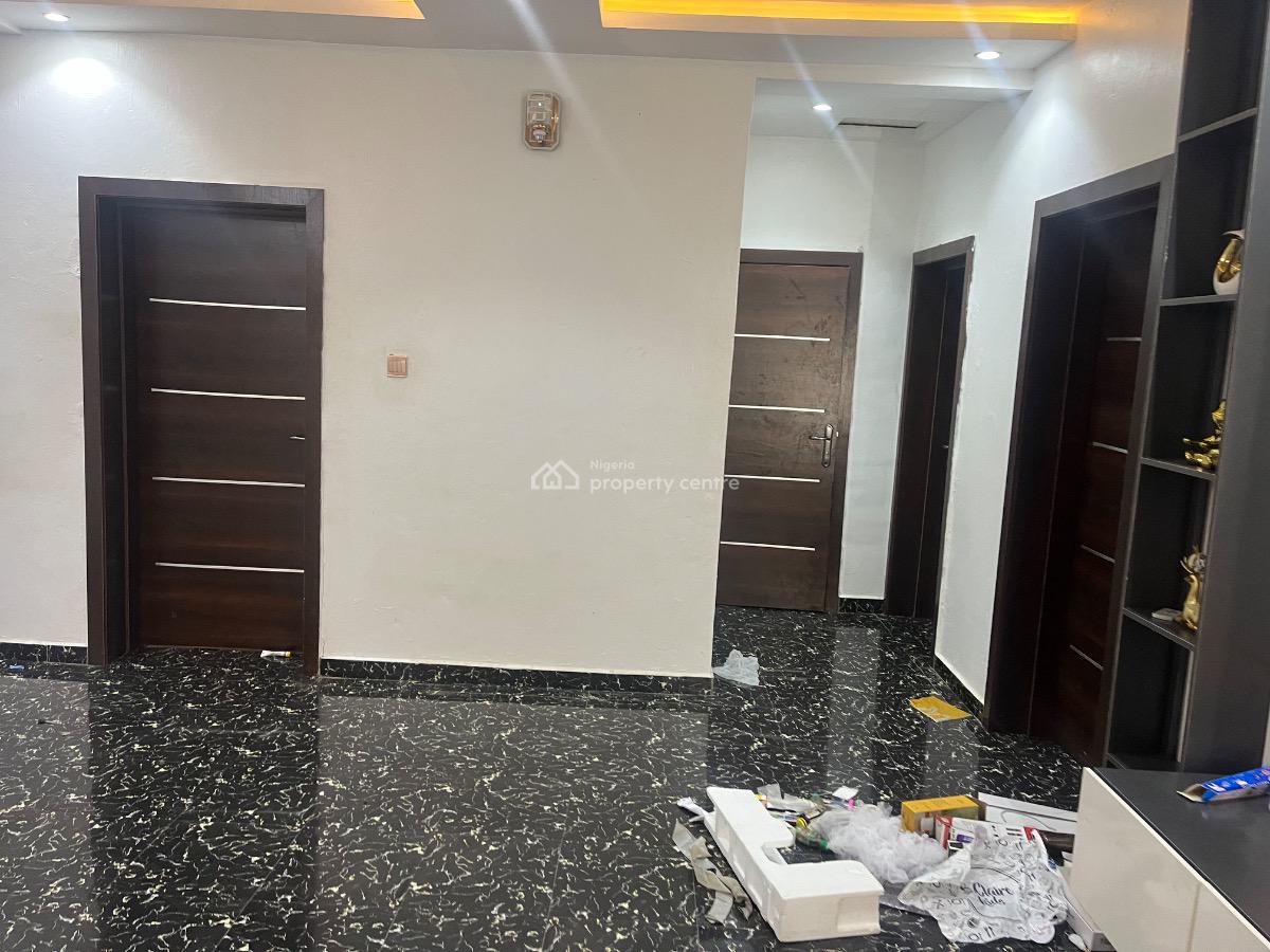 2bedroom Apartment, Gra Phase 1, Magodo, Lagos, Flat / Apartment for Rent