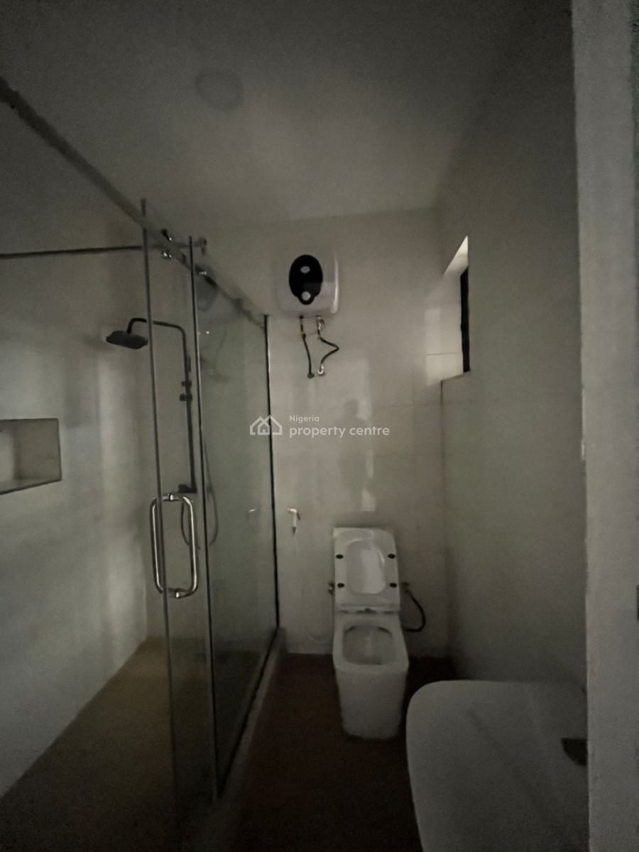 Standard 3 Bedroom Apartment, Royal Garden Estate, Ajah, Lagos, Flat / Apartment for Rent