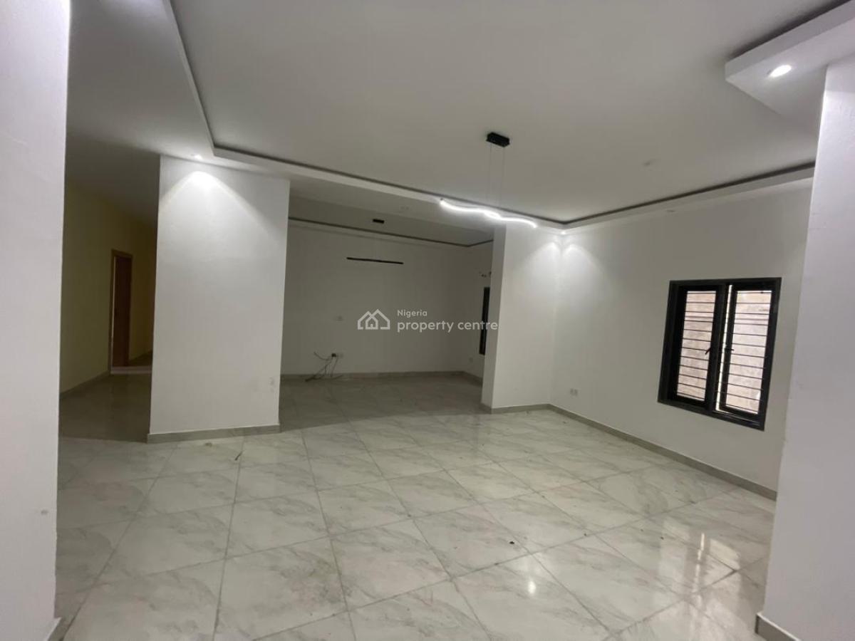 Modern 3-bedroom Flat & 4-bedroom Penthouse --- Lekki Phase 1, Pinnacle Filling Station on Lekki Right., Lekki, Lagos, House for Rent