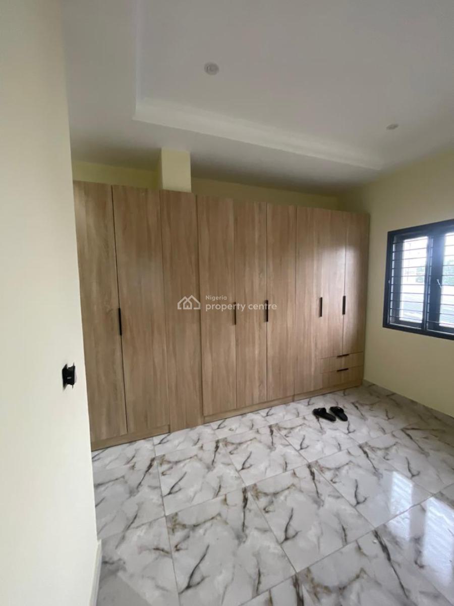 Modern 3-bedroom Flat & 4-bedroom Penthouse --- Lekki Phase 1, Pinnacle Filling Station on Lekki Right., Lekki, Lagos, House for Rent