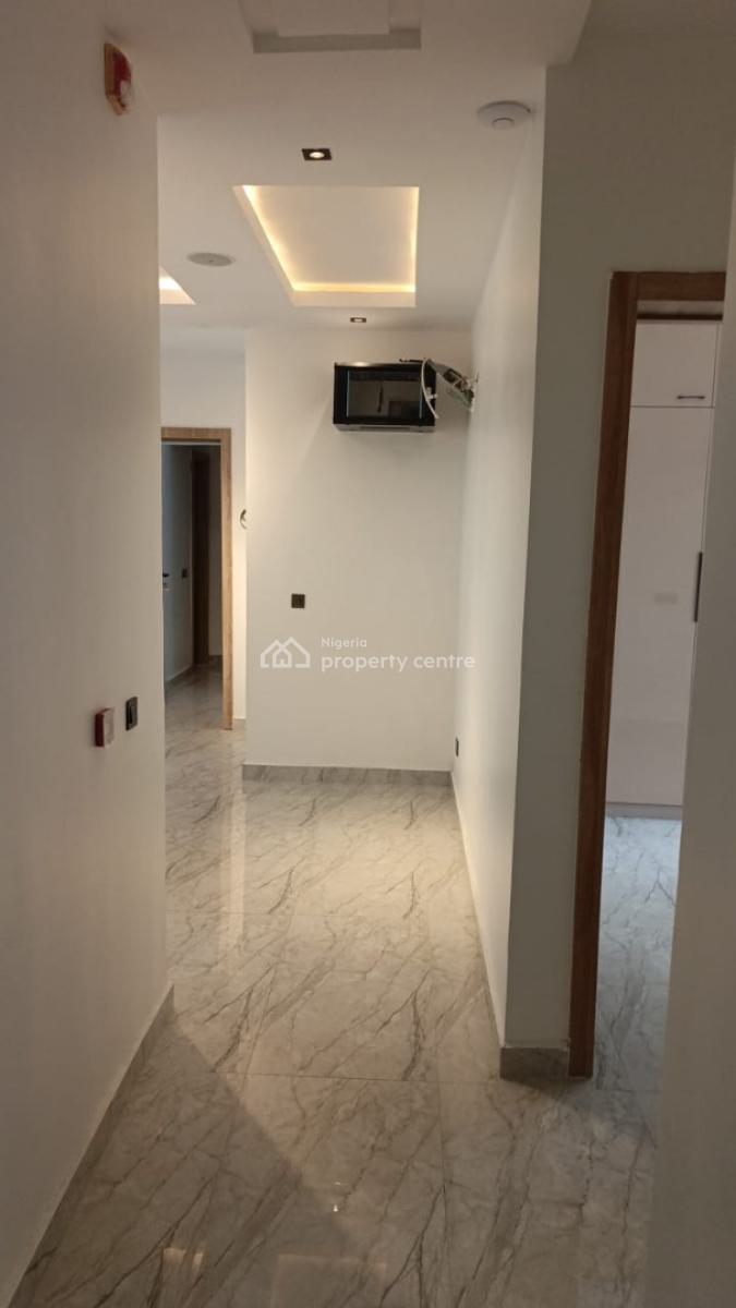 Breathtaking 4 Bedroom Terraced Duplex with  1 Room Servant Quarters, Lekki Right Side, Lekki Phase 1, Lekki, Lagos, Terraced Duplex for Sale