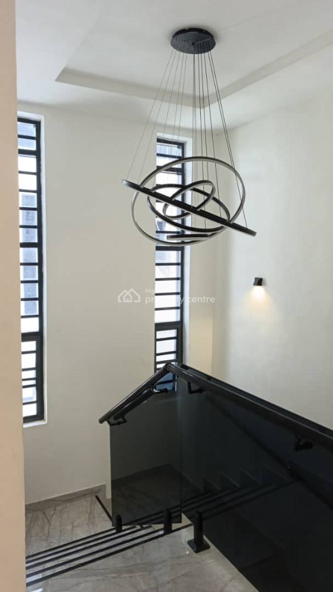 Breathtaking 4 Bedroom Terraced Duplex with  1 Room Servant Quarters, Lekki Right Side, Lekki Phase 1, Lekki, Lagos, Terraced Duplex for Sale