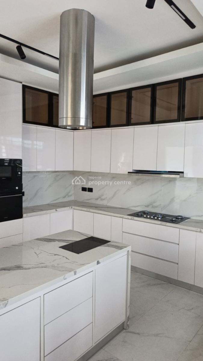 Masterpiece 4 Bedroom Penthouse with 1 Room Boys Quarters., Off Petrocam Filling Station Rd, Lekki Phase 1, Right Side., Lekki Phase 1, Lekki, Lagos, Flat / Apartment for Sale