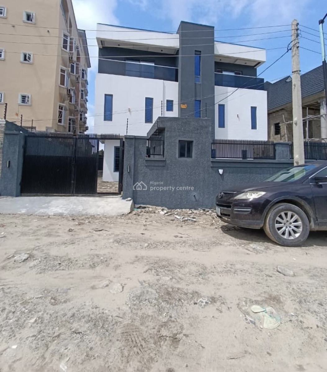 Spacious 3 Bedroom Apartment, New Road, Lekki, Lagos, House for Rent