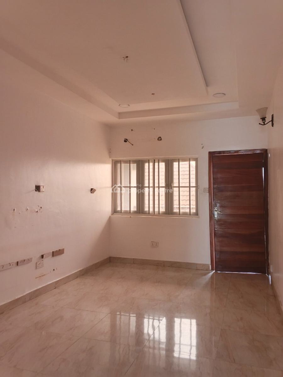a Lovely 2 Bedrooms Flat Upstairs Apartment, in a Well Interlocking, Anu Crescent Estate Badore Road, Badore, Ajah, Lagos, House for Rent
