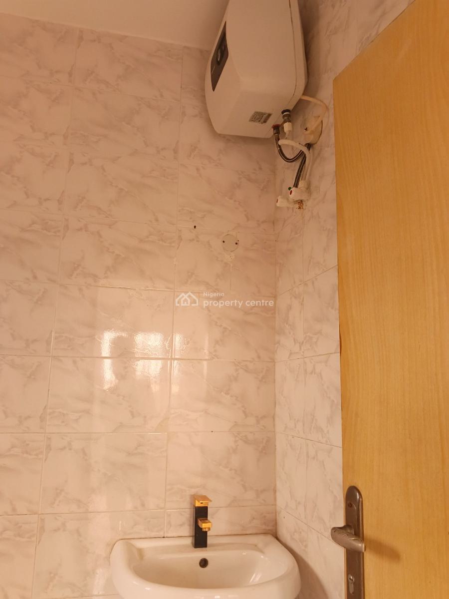 a Lovely 2 Bedrooms Flat Upstairs Apartment, in a Well Interlocking, Anu Crescent Estate Badore Road, Badore, Ajah, Lagos, House for Rent