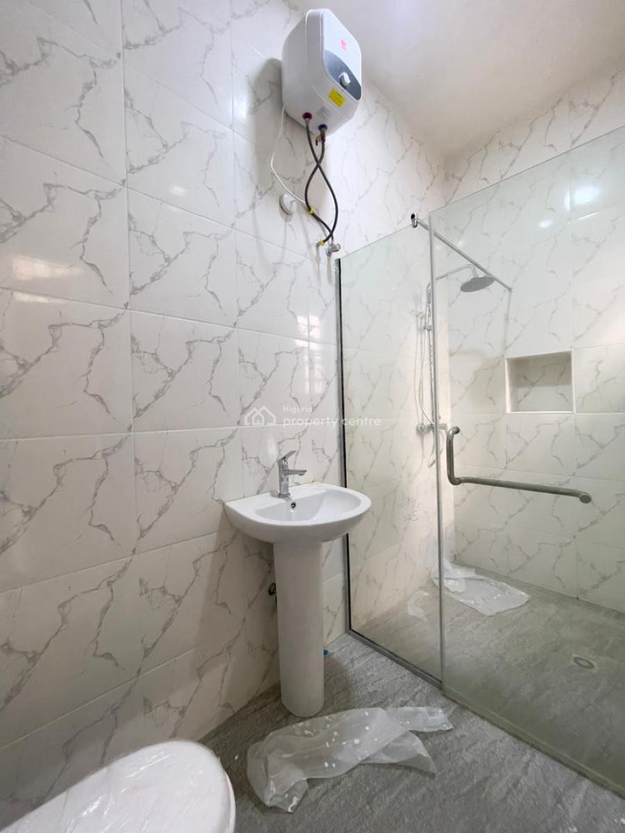 Nicely Built 2 Bedroom Apartment with a Gym and Swimming Pool, Orchid, Lekki, Lagos, Lekki, Lagos, Block of Flats for Sale