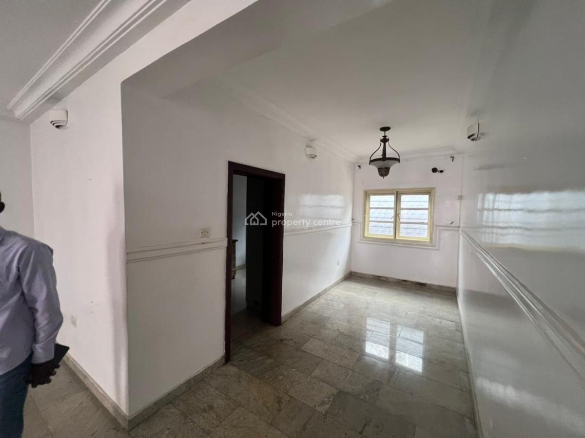 Well Maintained Serviced 3 Bedrooms Apartment+bq, Osapa London, Lekki, Lagos, Flat / Apartment for Rent