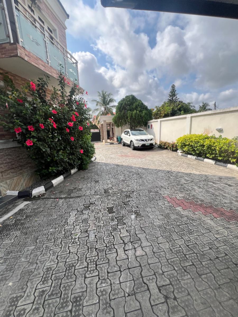 Modern & Beautiful 3-bedroom Terrace with Bq in a Secure Gated Estate, Lekki Phase 1, Lekki, Lagos, Flat / Apartment for Rent