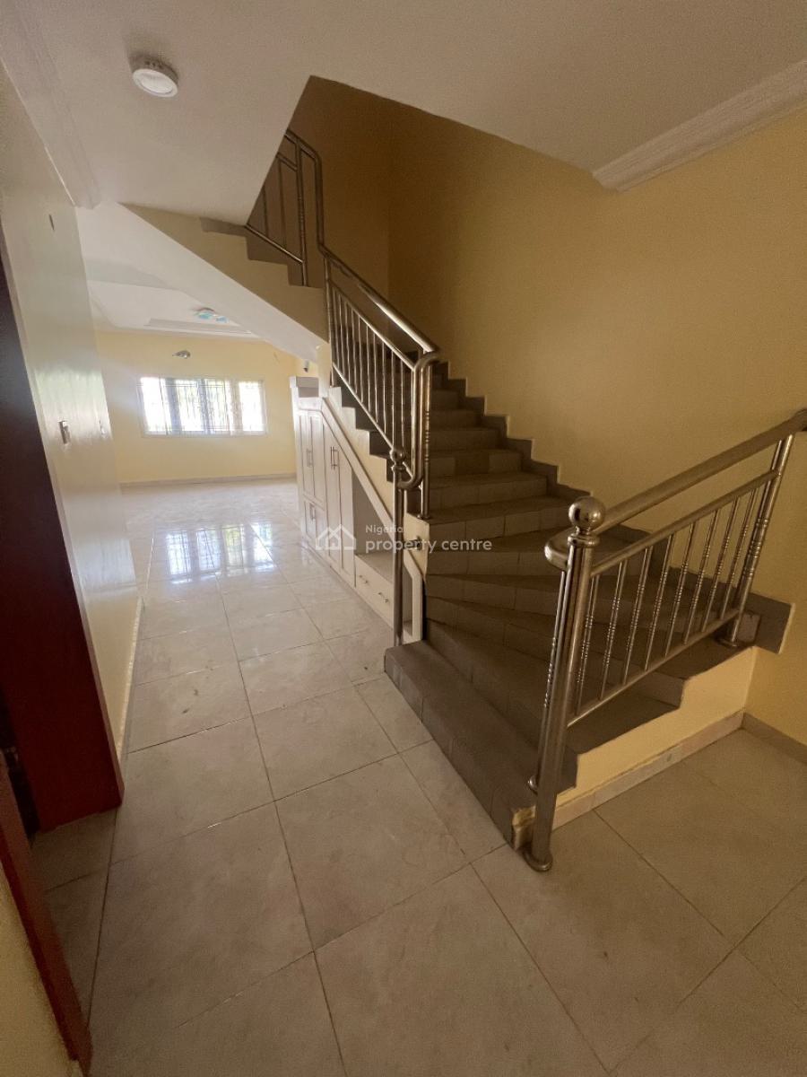 Modern & Beautiful 3-bedroom Terrace with Bq in a Secure Gated Estate, Lekki Phase 1, Lekki, Lagos, Flat / Apartment for Rent