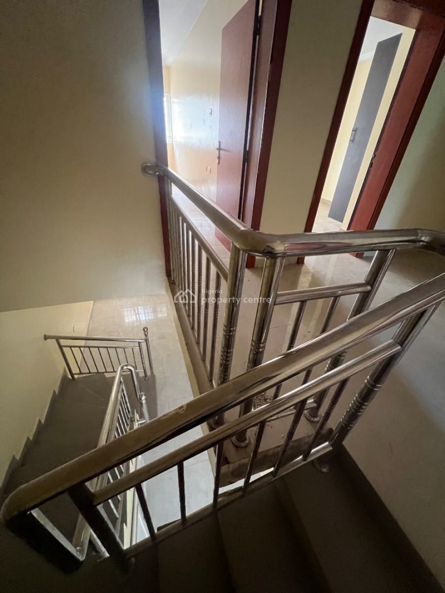 Modern & Beautiful 3-bedroom Terrace with Bq in a Secure Gated Estate, Lekki Phase 1, Lekki, Lagos, Flat / Apartment for Rent