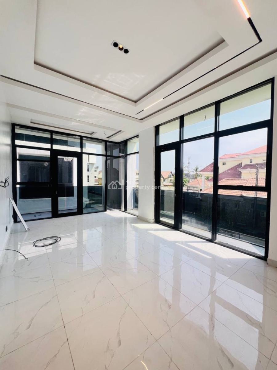 Spacious 4 Bedroom Terrace Duplex with Bq, Inside Lekki Phase 1 Estate, Lekki Phase 1, Lekki, Lagos, Terraced Duplex for Sale