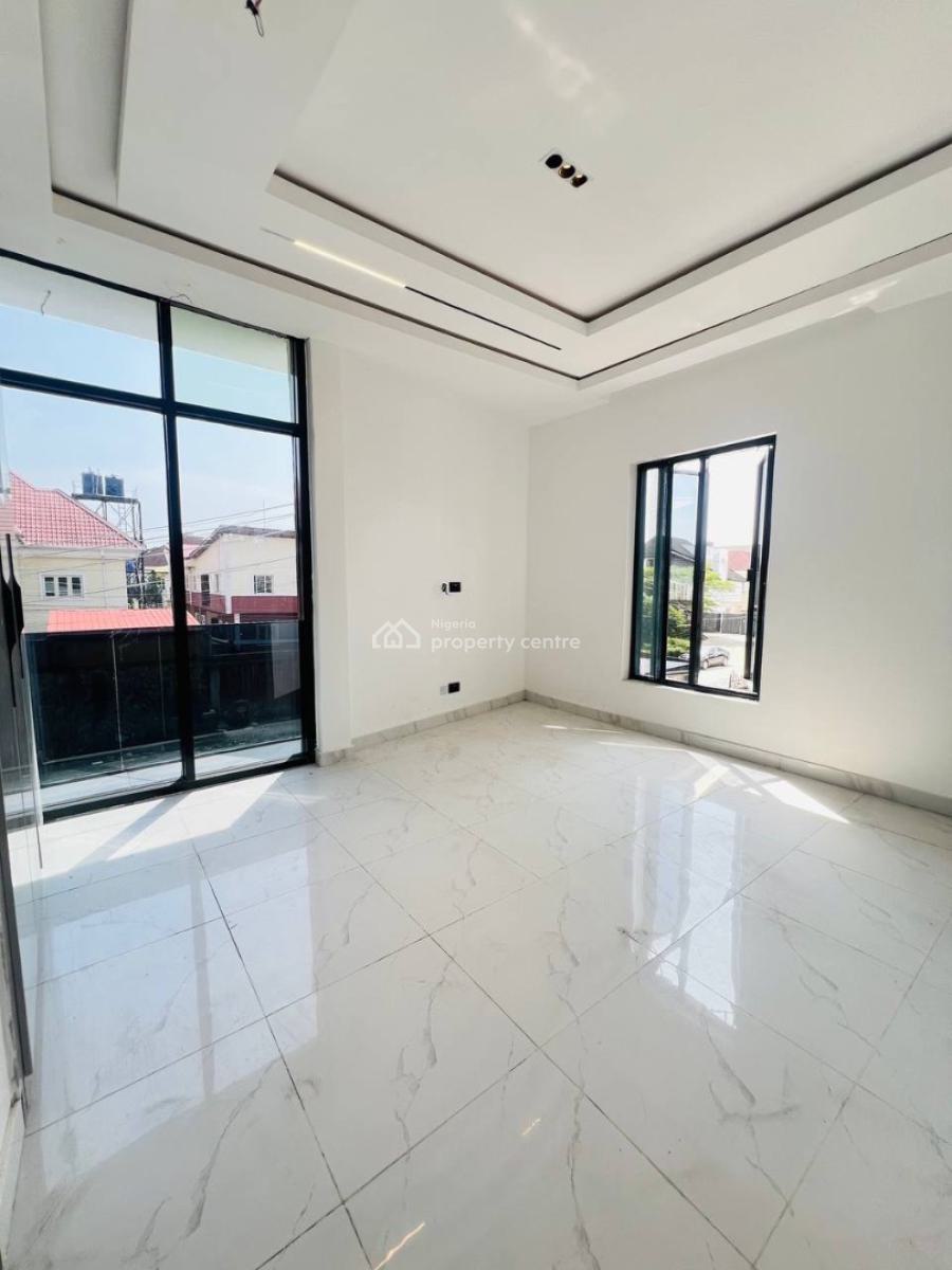 Spacious 4 Bedroom Terrace Duplex with Bq, Inside Lekki Phase 1 Estate, Lekki Phase 1, Lekki, Lagos, Terraced Duplex for Sale