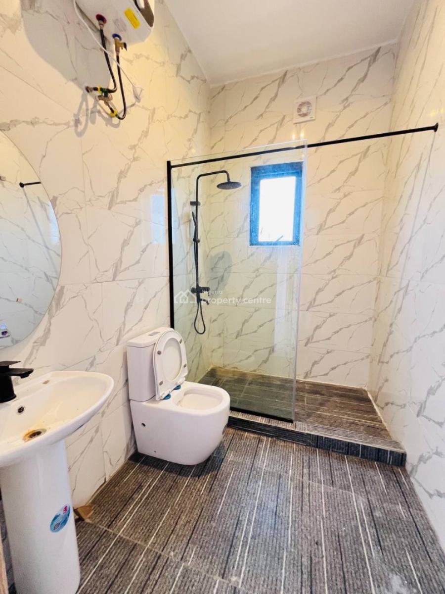 Spacious 4 Bedroom Terrace Duplex with Bq, Inside Lekki Phase 1 Estate, Lekki Phase 1, Lekki, Lagos, Terraced Duplex for Sale