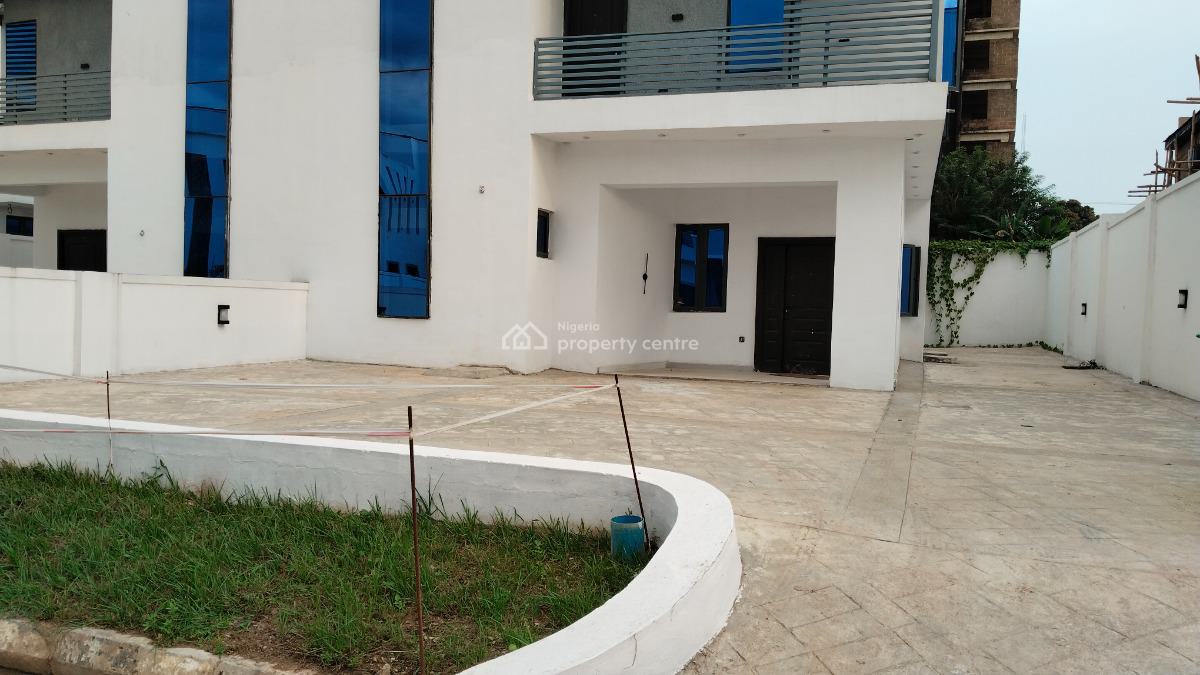 Four Bedroom Semi Detached Duplex with All Necessary Facilities, Alagbaka Gra, Akure, Ondo, Semi-detached Duplex for Sale