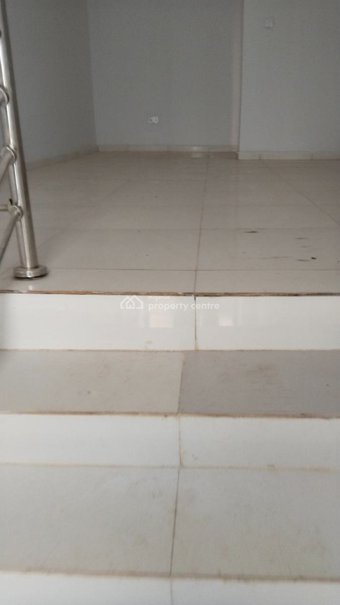 Four Bedroom Semi Detached Duplex with All Necessary Facilities, Alagbaka Gra, Akure, Ondo, Semi-detached Duplex for Sale