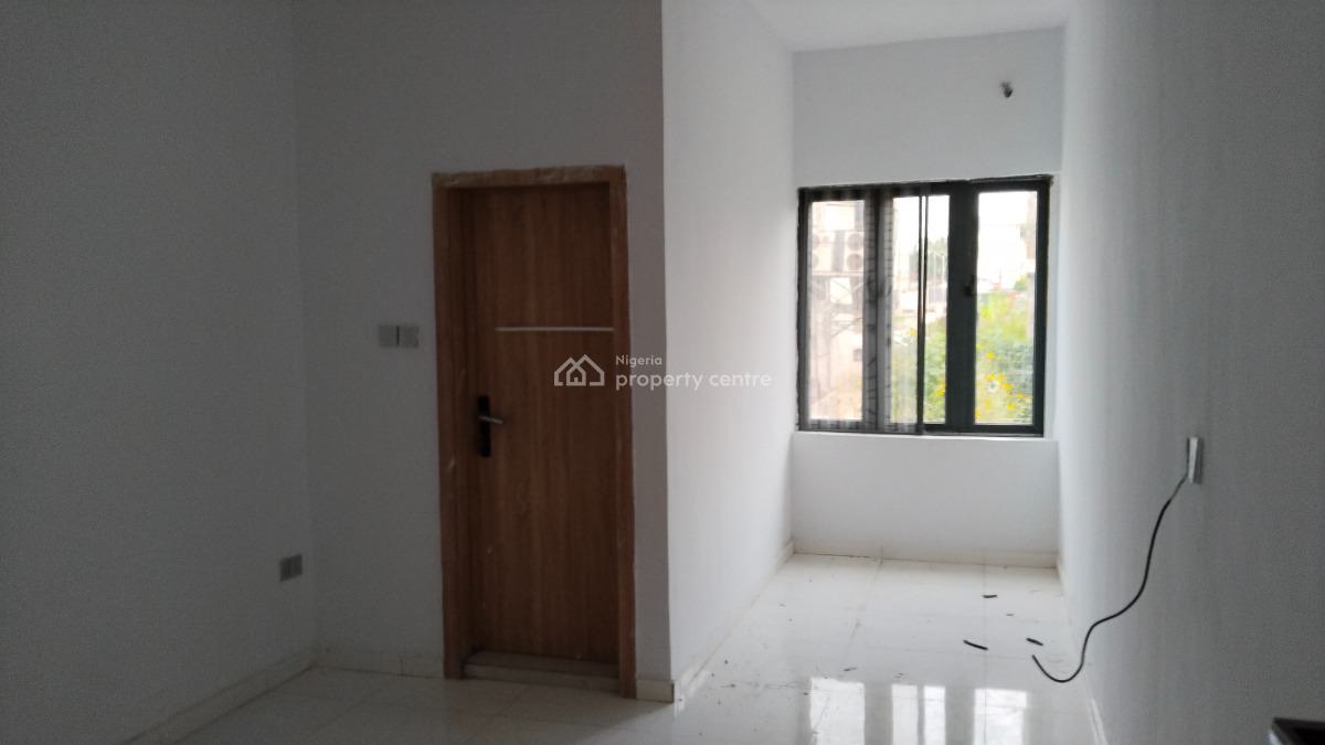 Four Bedroom Semi Detached Duplex with All Necessary Facilities, Alagbaka Gra, Akure, Ondo, Semi-detached Duplex for Sale