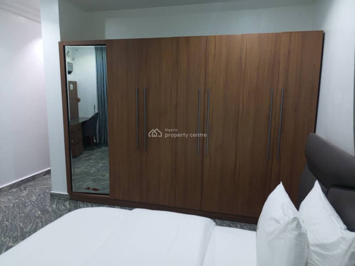 Luxury 4bedroom+swimming +gym, Guzape District, Abuja, Terraced Duplex Short Let