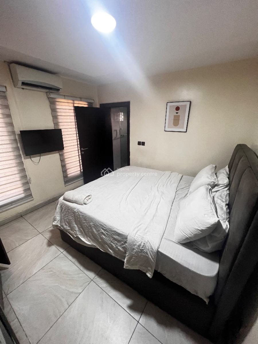 Luxury 3 Bedrooms Apartment, Lsdpc Estate, Freedom Way, Lekki Phase 1, Lekki, Lagos, Flat / Apartment for Sale