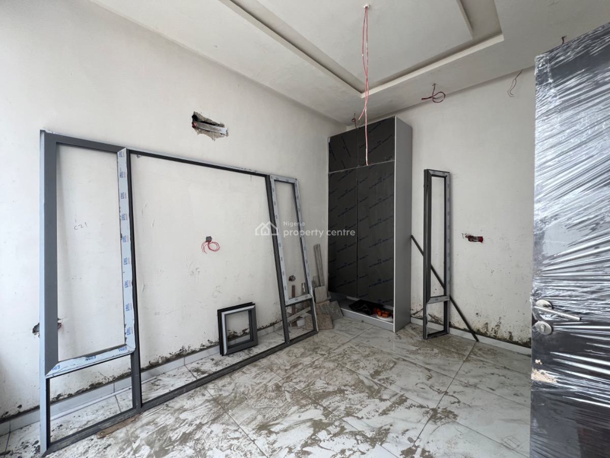 Luxury 2 Bedroom Apartment  Plus Bq, Periwnkle, Lekki Phase 1, Lekki, Lagos, Flat / Apartment for Sale