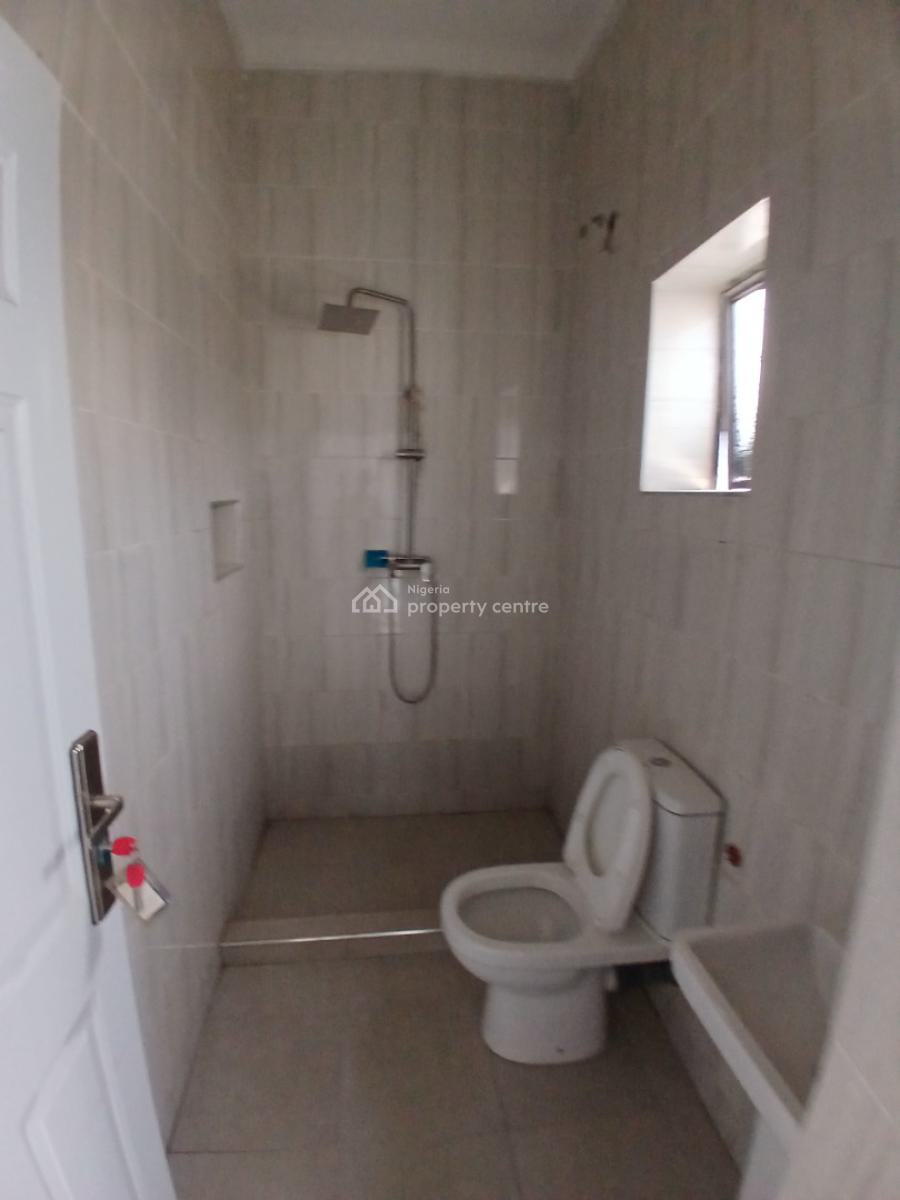 3 Bedroom Flat on First Floor, American International, Durumi, Abuja, Flat / Apartment for Rent