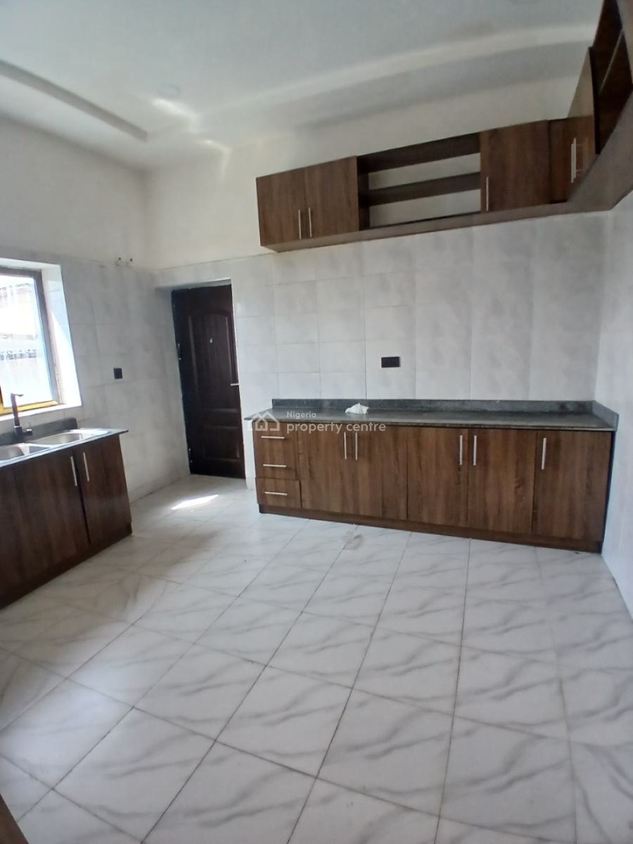 3 Bedroom Flat on First Floor, American International, Durumi, Abuja, Flat / Apartment for Rent