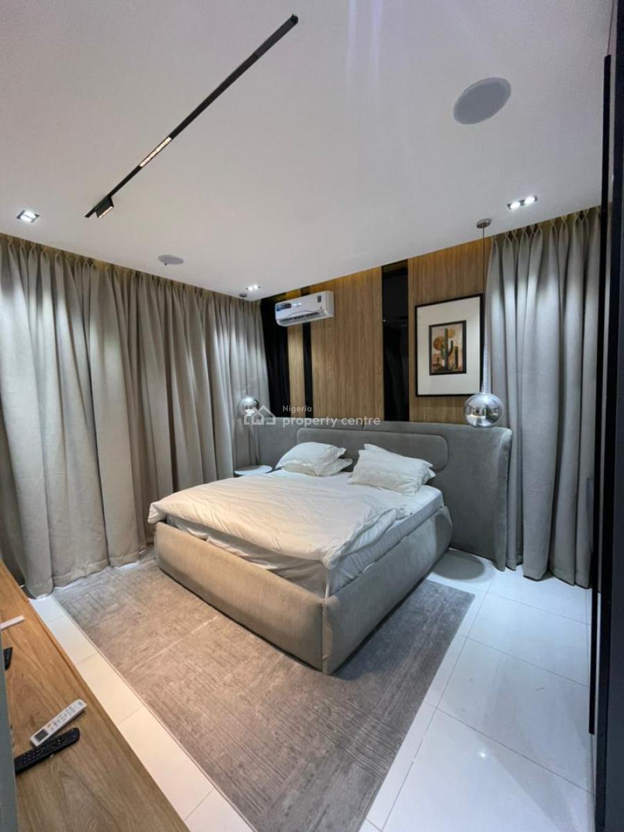 Luxuriously Furnished 2 Bedroom Apartment, Ologolo, Lekki Phase 1, Lekki, Lagos, Flat / Apartment for Sale