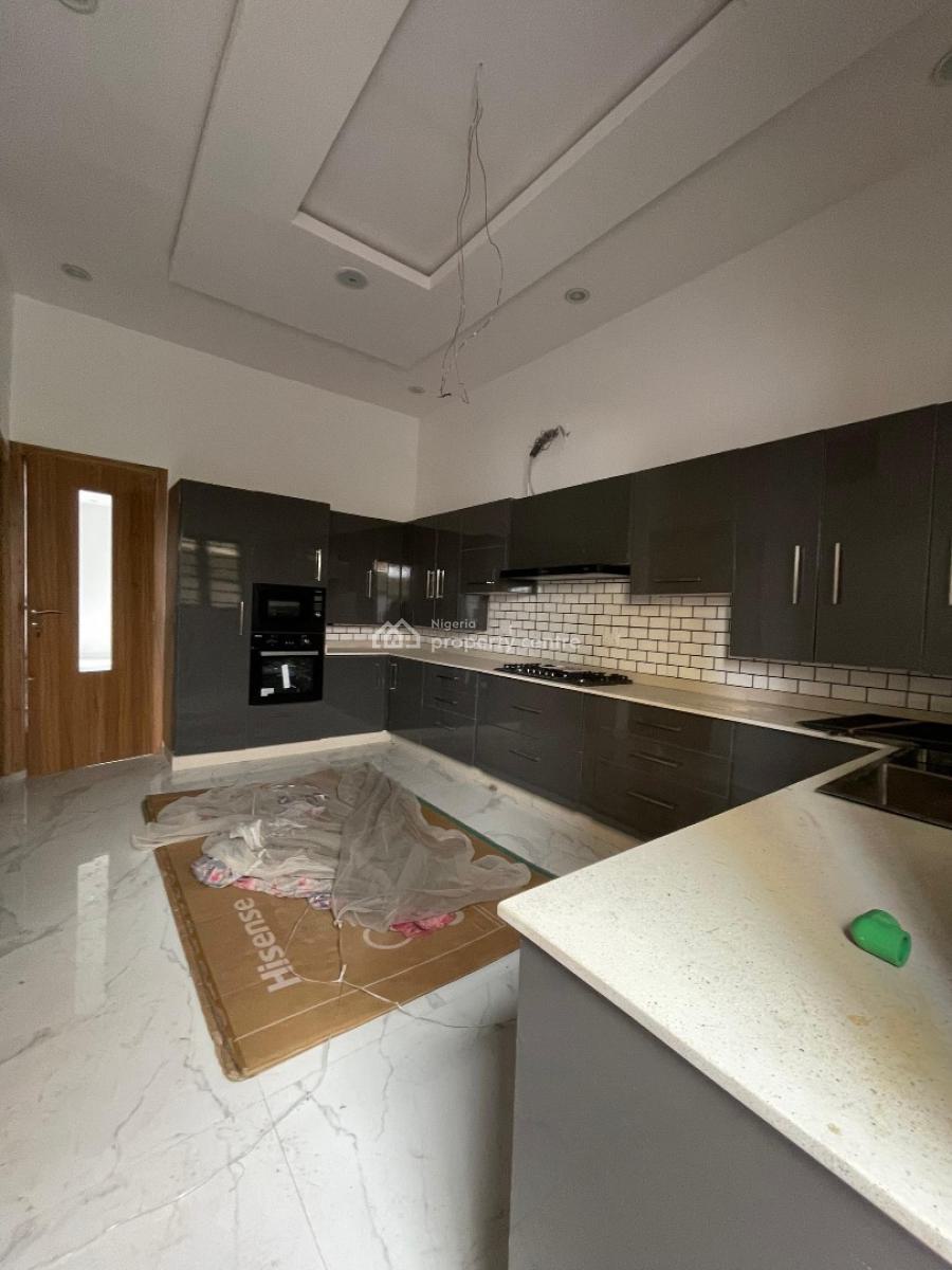 Spacious 5 Bedroom Detaced Duplex with Bq, Pool, Solar Inverter, Ikate Elegushi, Lekki, Lagos, Detached Duplex for Sale