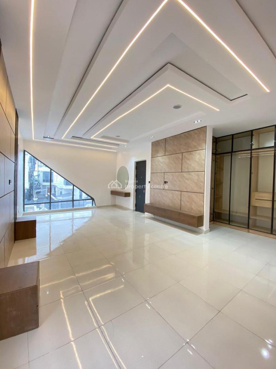 Stunning 5 Bedroom Duplex with Bq and a Private Swimming Pool, Within a Gated Estate on 2 Floors and Spacious En-suite Rooms, Vgc, Lekki, Lagos, Detached Duplex for Sale