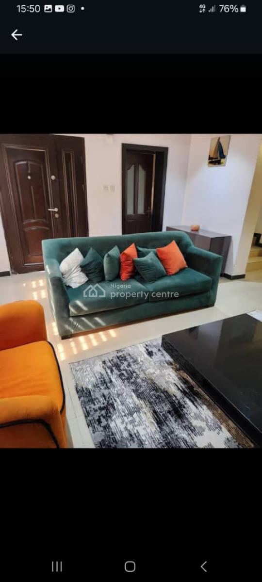 2 Bed Apartment with Luxurious Fittings, 24hrs Electricity & Security., Lekki, Lekki Phase 1, Lekki, Lagos, Flat / Apartment for Rent