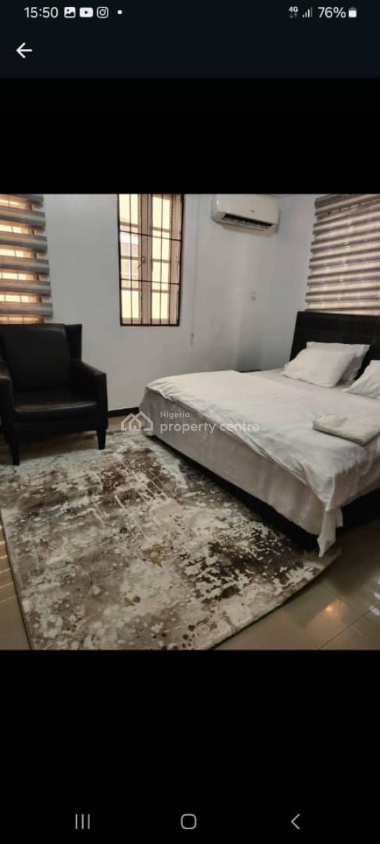 2 Bed Apartment with Luxurious Fittings, 24hrs Electricity & Security., Lekki, Lekki Phase 1, Lekki, Lagos, Flat / Apartment for Rent