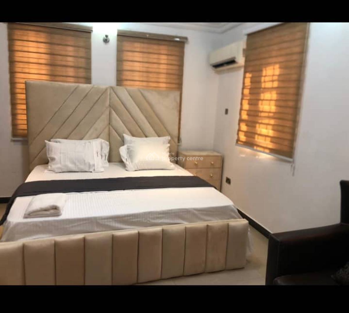 3 Bed Apartment with Luxurious Fitting, 24 Hrs Electricity & 24hrs Sec, Lekki, Lekki Phase 1, Lekki, Lagos, Flat / Apartment for Rent