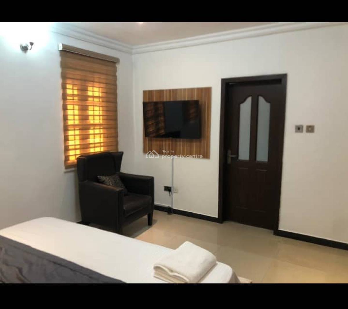 3 Bedroom Apartment with Luxurious Fitting, 24 Hrs Electricity & 24hrs, Lekki Phase 1, Lekki, Lagos, Flat / Apartment Short Let