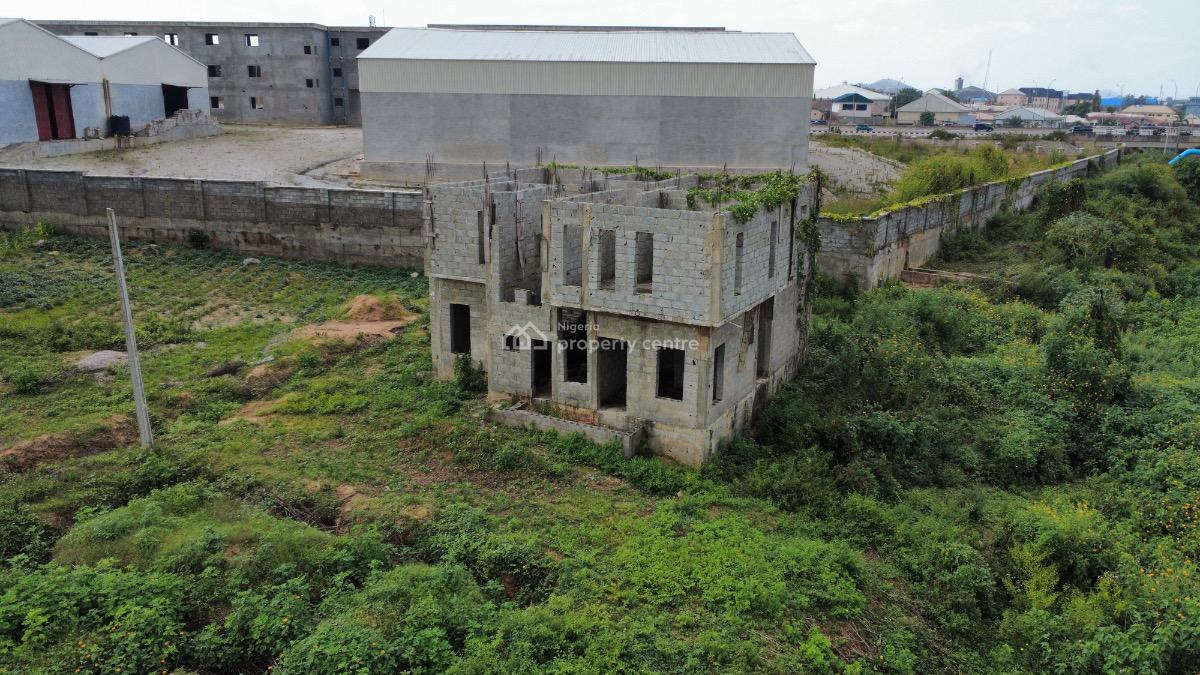 Distress 5 Bedroom Fully Detached Duplex with Bq, Karsana, Abuja, Detached Duplex for Sale