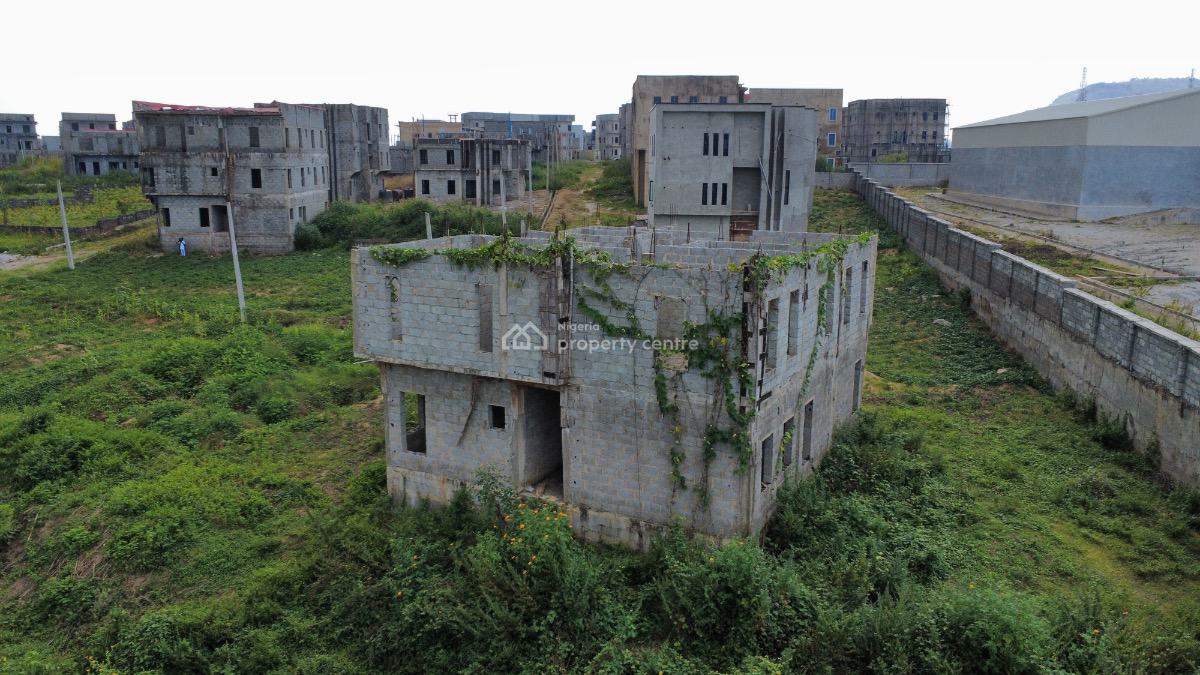 Distress 5 Bedroom Fully Detached Duplex with Bq, Karsana, Abuja, Detached Duplex for Sale