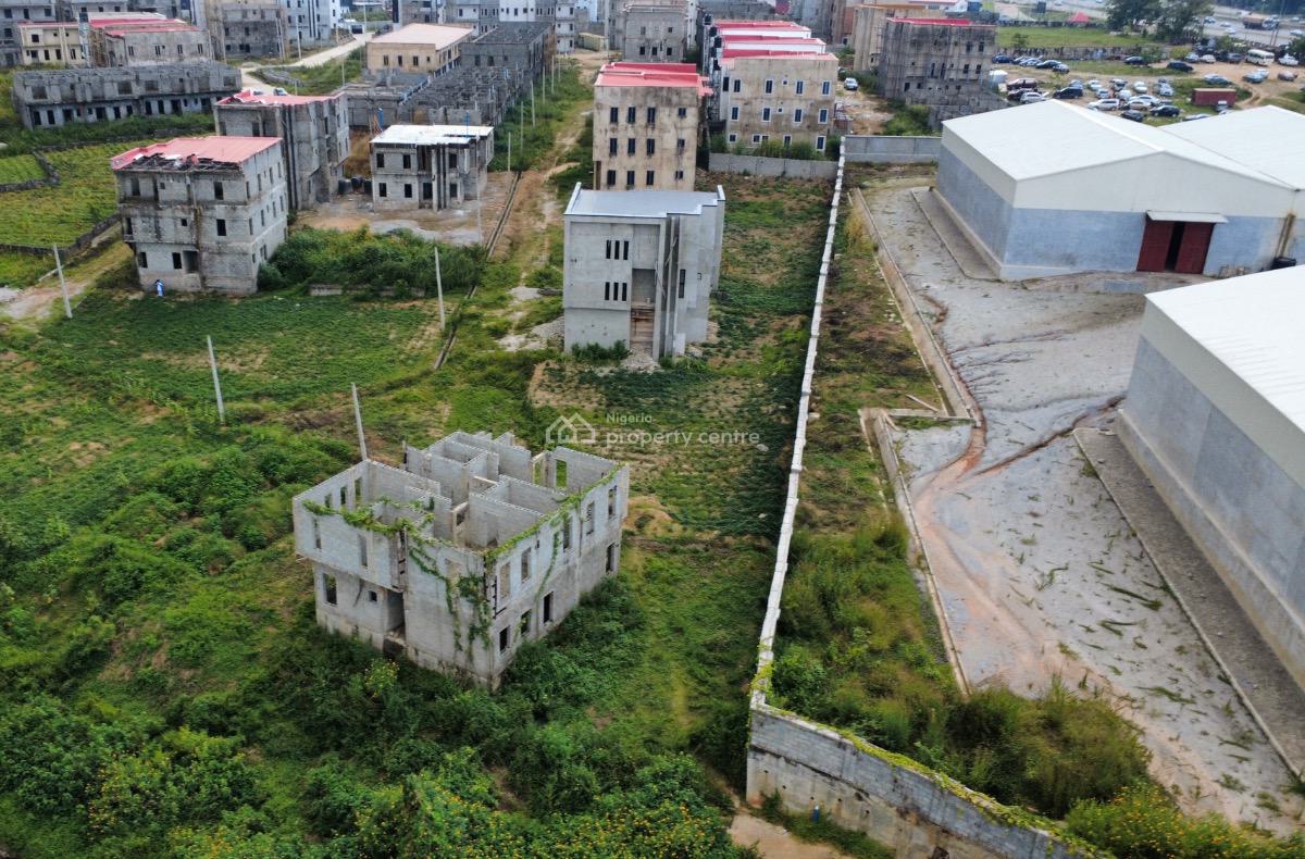 Distress 5 Bedroom Fully Detached Duplex with Bq, Karsana, Abuja, Detached Duplex for Sale