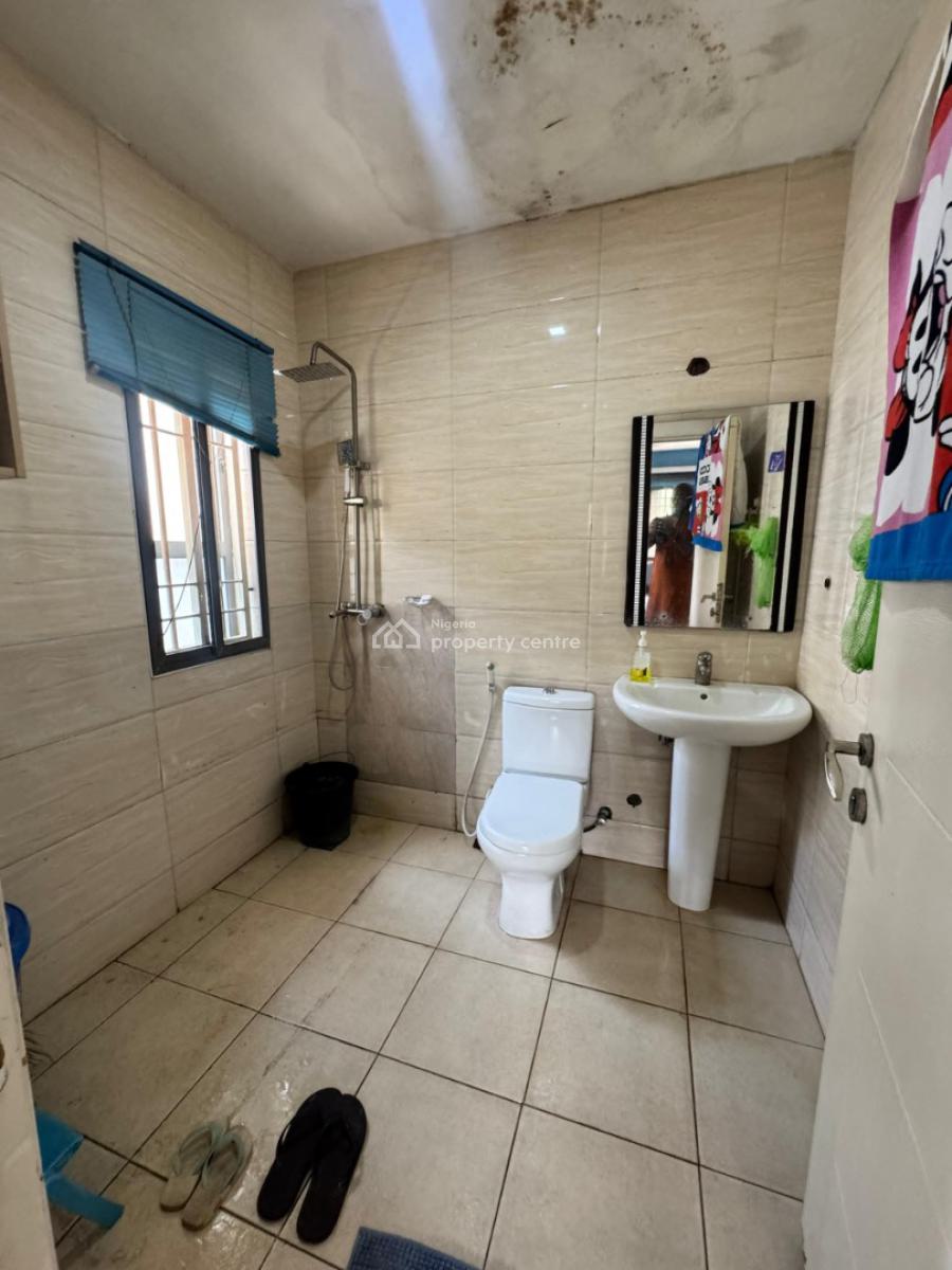 Specious Three Bedroom Apartment, Jabi Road, Life Camp, Abuja, Flat / Apartment for Sale