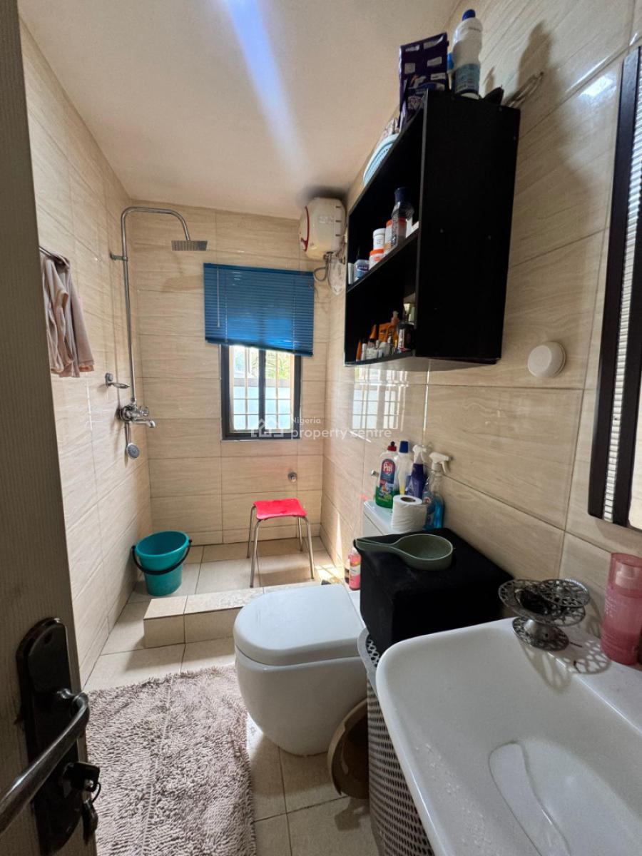 Specious Three Bedroom Apartment, Jabi Road, Life Camp, Abuja, Flat / Apartment for Sale