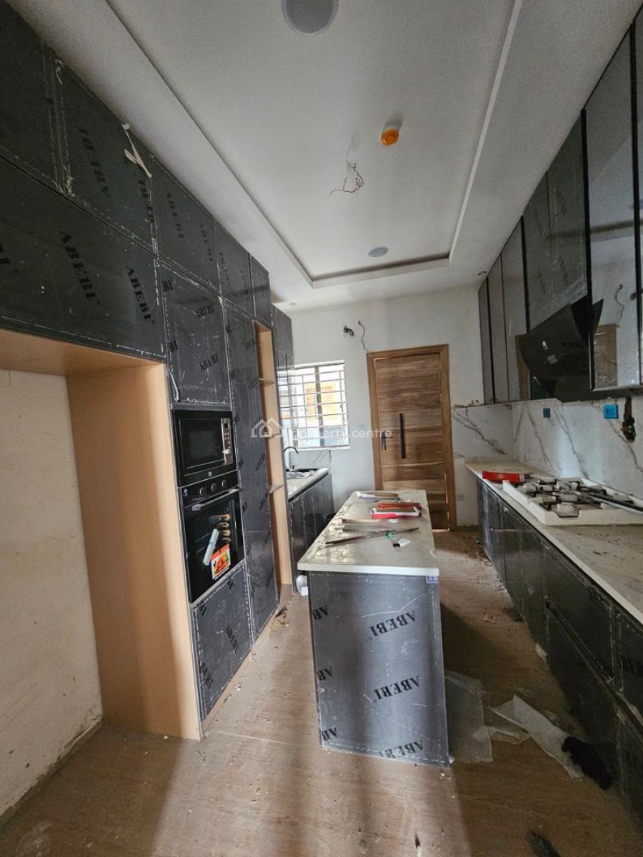 Stunningly 4 Bedroom Semi Detached Duplex with Bq, Magodo, Lagos, Semi-detached Duplex for Sale