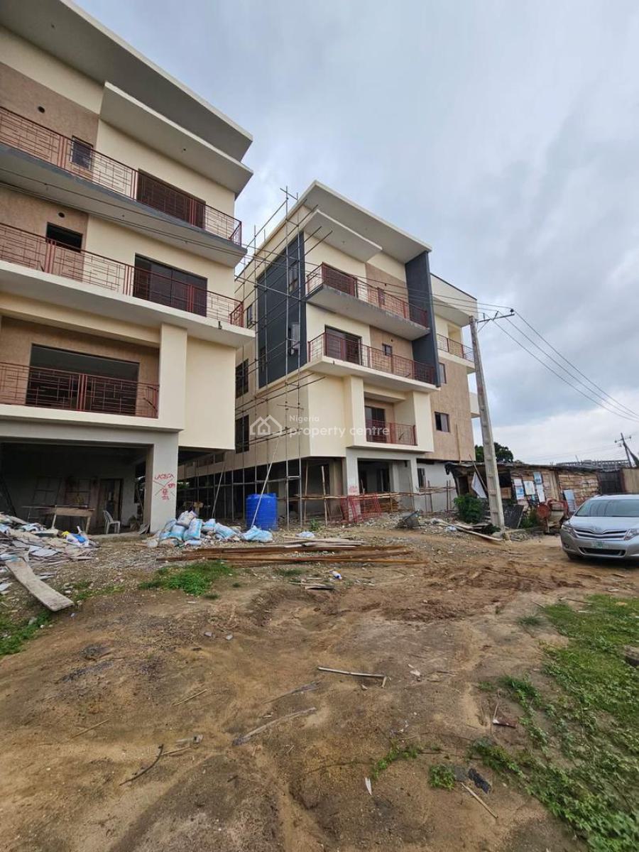 Elegant 4 Bedroom Terraces Duplex with Bq, Obanikoro, Shomolu, Lagos, Terraced Duplex for Sale