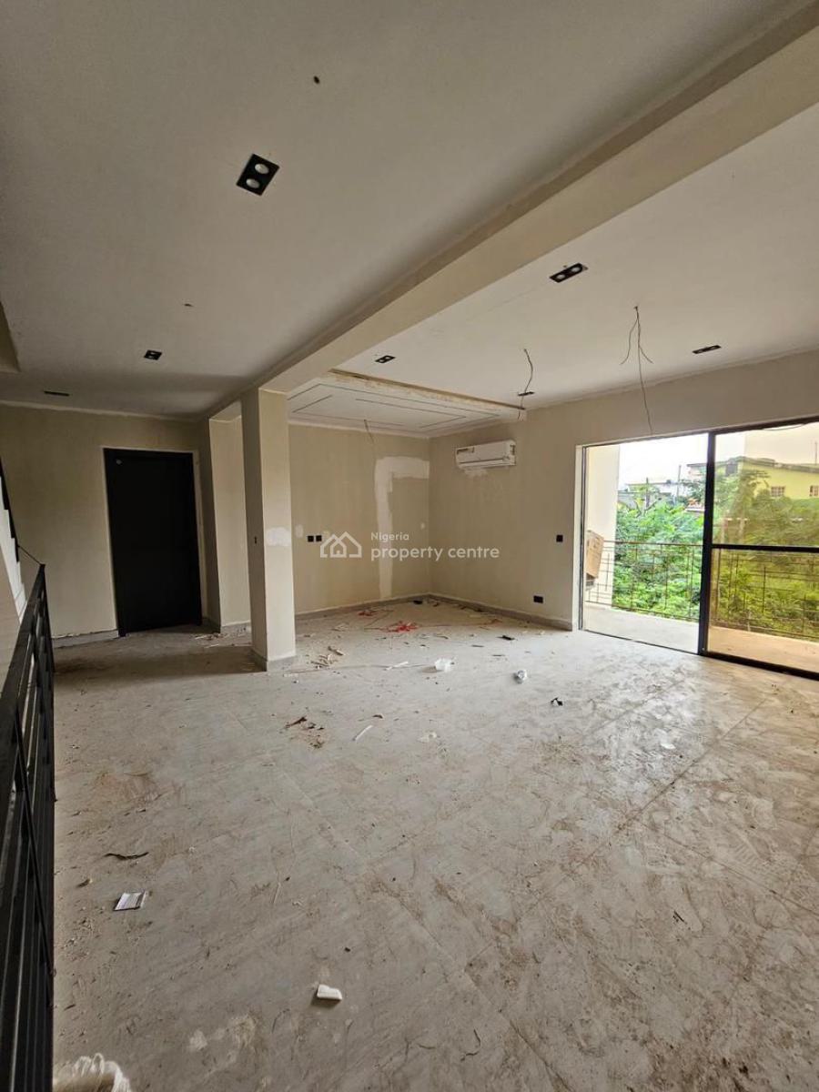 Elegant 4 Bedroom Terraces Duplex with Bq, Obanikoro, Shomolu, Lagos, Terraced Duplex for Sale
