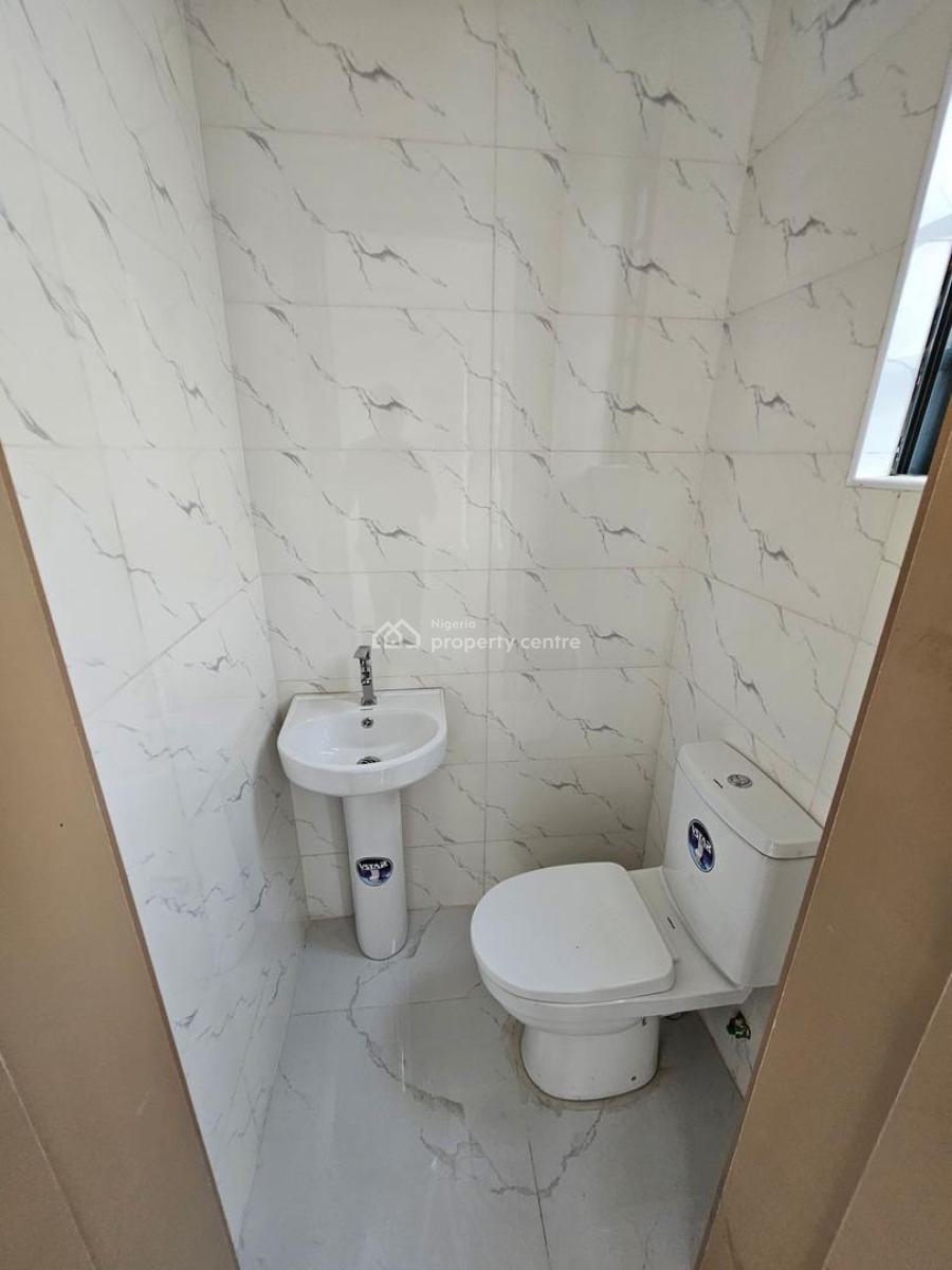 Nicely Built 3 Bedroom Apartment in a Secure Estate., Omole Phase 2, Ikeja, Lagos, House for Sale