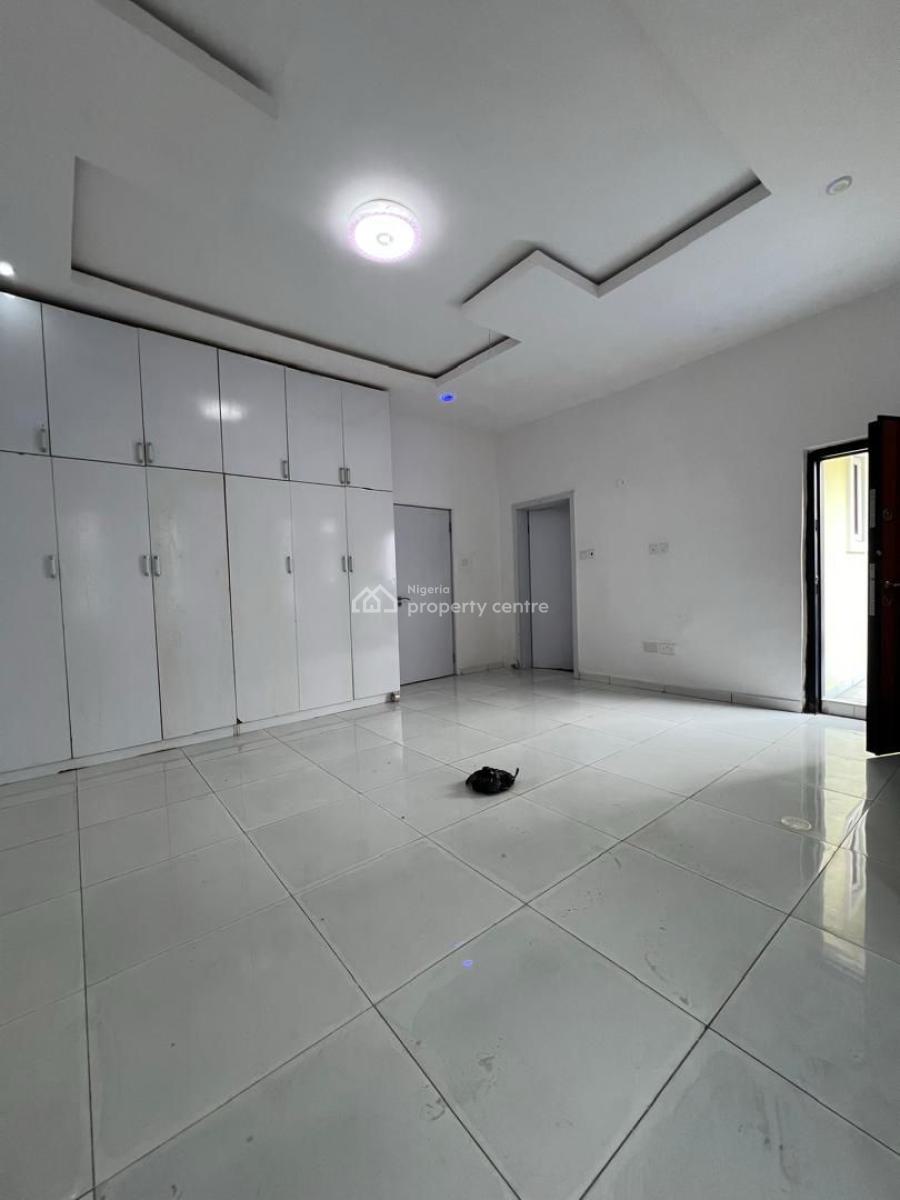 Freshly Made Master Bedroom, Ikota, Lekki, Lagos, Terraced Duplex for Rent