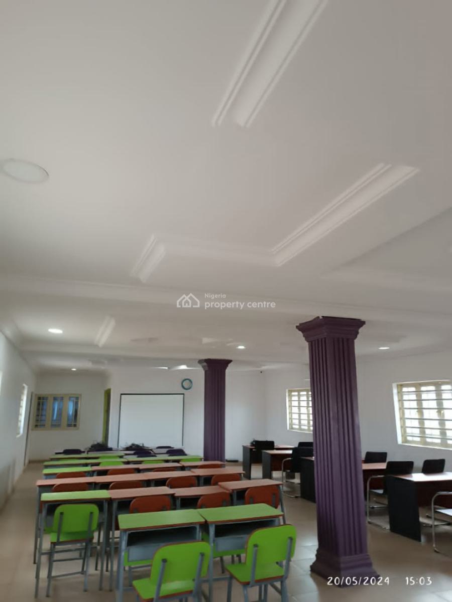 2 Storey Building with 12 Large Rooms, Bucknor, Isolo, Lagos, School for Sale